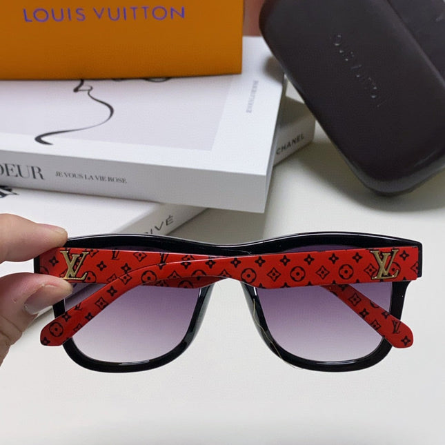 MONOGRAM SUNGLASS 581385 IN RED ACETATE FRAME
