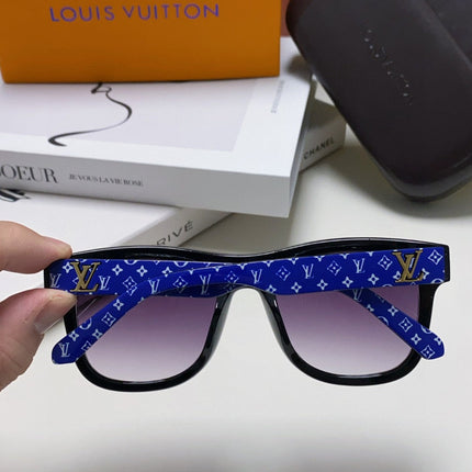 MONOGRAM SUNGLASS 581385 IN BLUE ACETATE FRAME