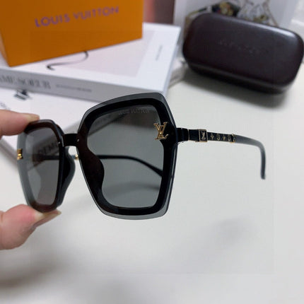SQUARE SUNGLASSES 581357 IN BLACK ACETATE
