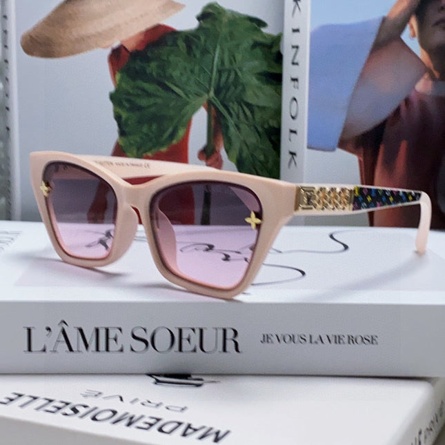 SQUARE SUNGLASSES 581358 IN NUDE PINK ACETATE EMBOSSED MONOGRAM LOGO