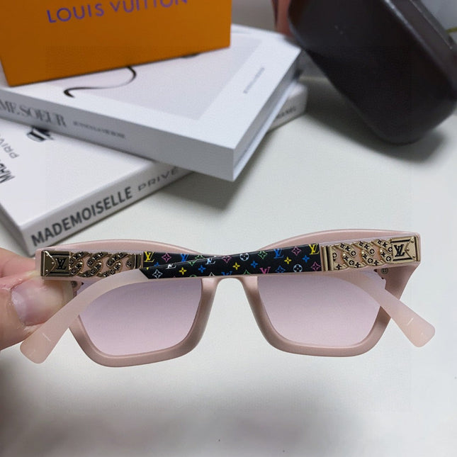 SQUARE SUNGLASSES 581358 IN NUDE PINK ACETATE EMBOSSED MONOGRAM LOGO