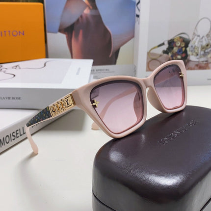 SQUARE SUNGLASSES 581358 IN NUDE PINK ACETATE EMBOSSED MONOGRAM LOGO