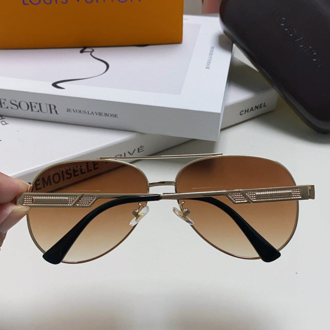 PILOT SUNGLASS 581363 IN GOLD METAL BROWN SMOKE LENSES