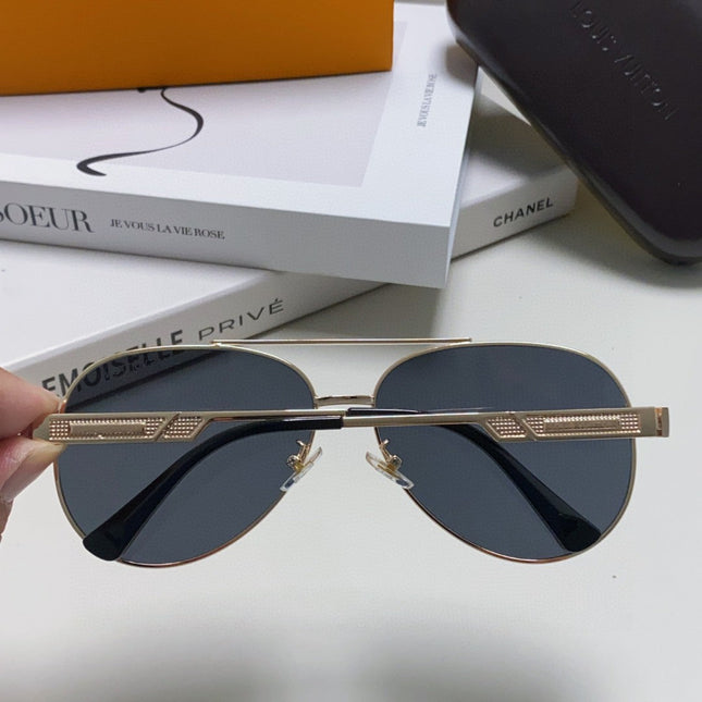 PILOT SUNGLASS 581364 IN GOLD METAL BLACK LENSES