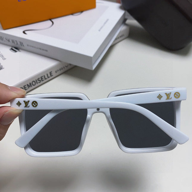 SQUARE SUNGLASS 581369 IN WHITE ACETATE