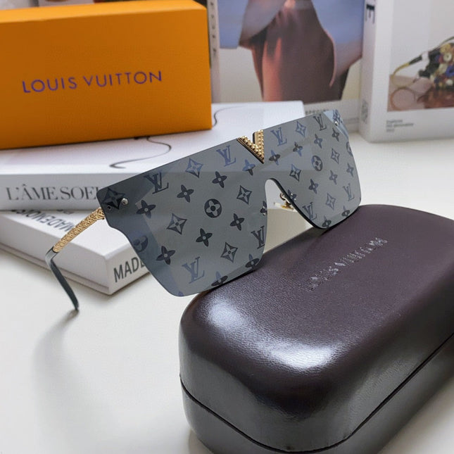 SQUARE SUNGLASS 581371 IN GOLD METAL MONOGRAM ON LENS