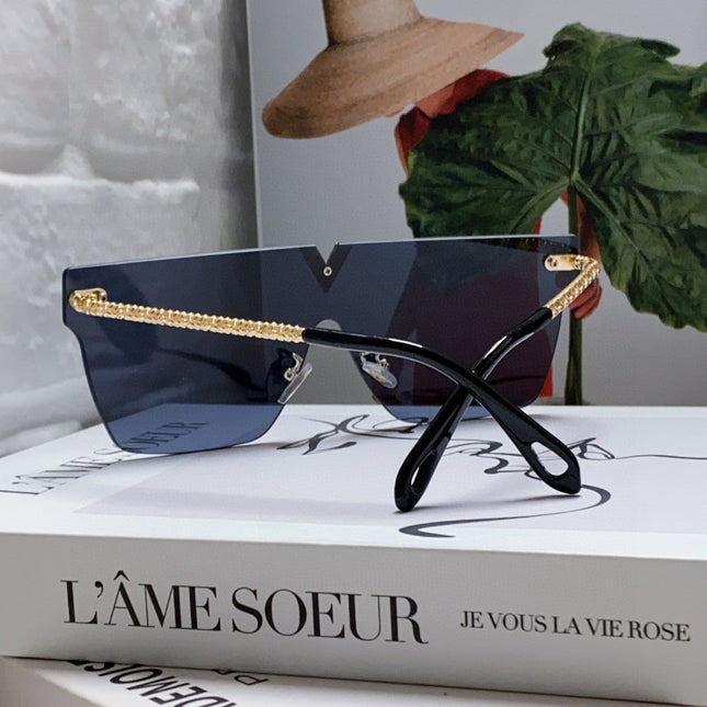 SQUARE SUNGLASS 581372 IN GOLD METAL GREY LENSES
