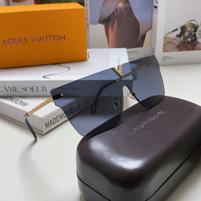 SQUARE SUNGLASS 581372 IN GOLD METAL GREY LENSES