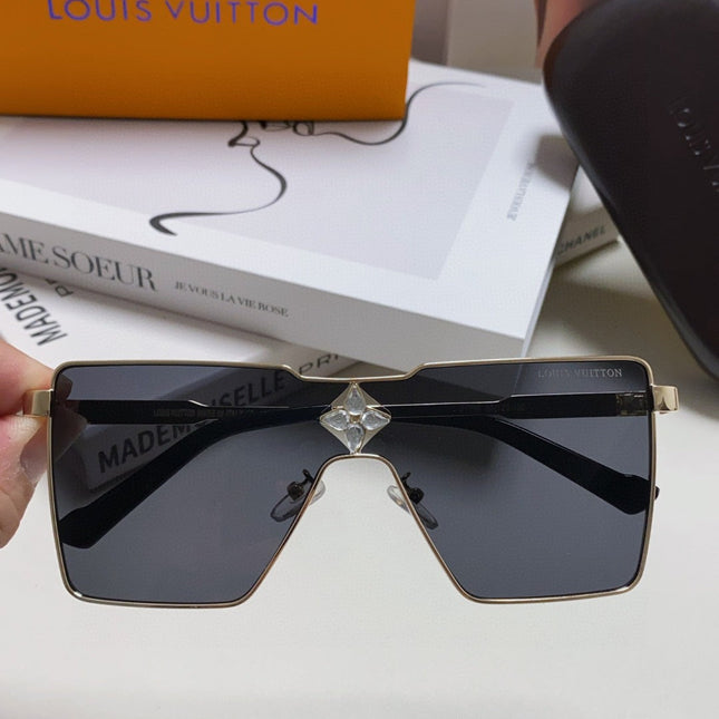 CYCLONE SUNGLASS Z1700U IN GOLD METAL BLACK LENSES
