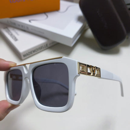 MASCOT PILOT SQUARE SUNGLASS 581377 IN WHTIE ACETATE GOLD METAL