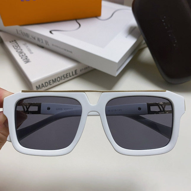 MASCOT PILOT SQUARE SUNGLASS 581377 IN WHTIE ACETATE GOLD METAL