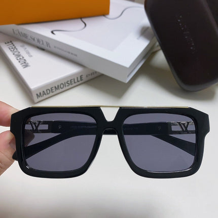 MASCOT PILOT SQUARE SUNGLASS 581378 IN BLACK ACETATE GOLD METAL