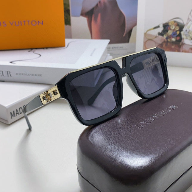MASCOT PILOT SQUARE SUNGLASS 581378 IN BLACK ACETATE GOLD METAL