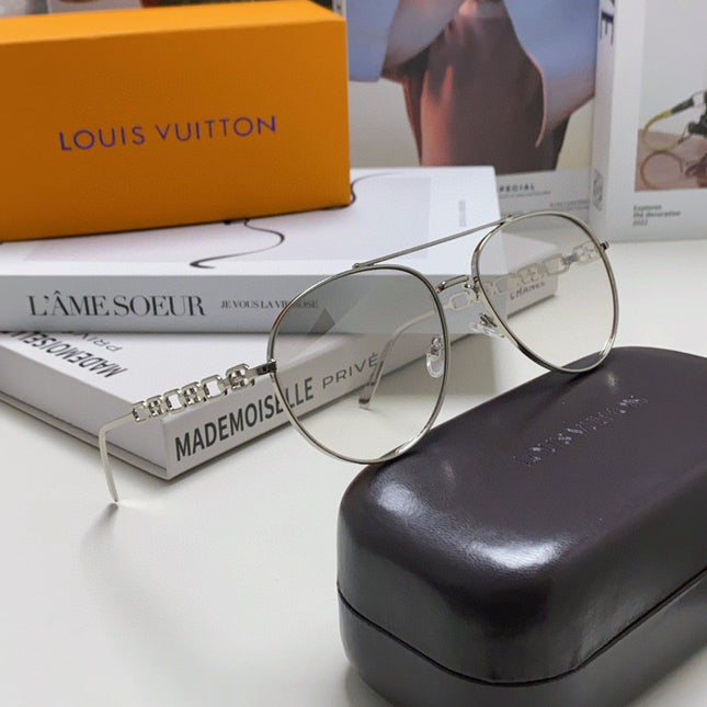 CHAIN PILOT SUNGLASS 581379 IN SILVER METAL LIGHT GREY SMOKE LENSES