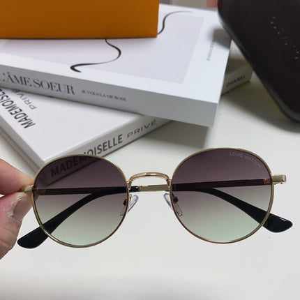SIGNATURE ROUND SUNGLASS 581381 IN GOLD METAL GREY SMOKE LENSES