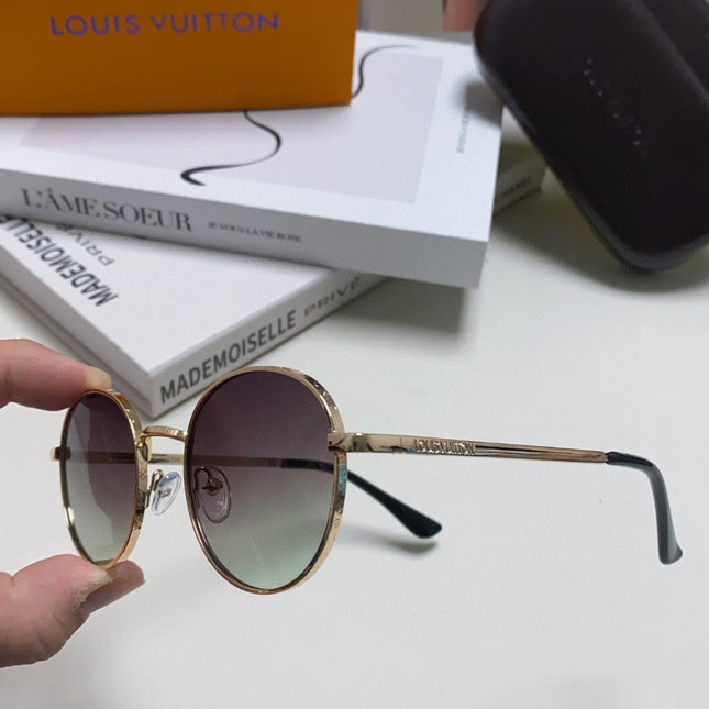 SIGNATURE ROUND SUNGLASS 581381 IN GOLD METAL GREY SMOKE LENSES