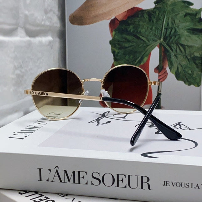 SIGNATURE ROUND SUNGLASS 581382 IN GOLD METAL BROWN SMOKE LENSES