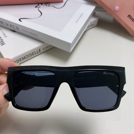 RUNWAY SQUARE SUNGLASSES 513010 IN BLACK ACETATE