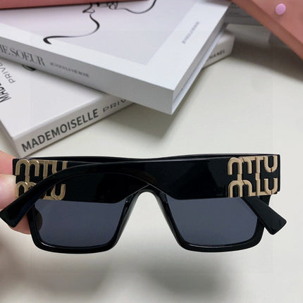 RUNWAY SQUARE SUNGLASSES 513010 IN BLACK ACETATE