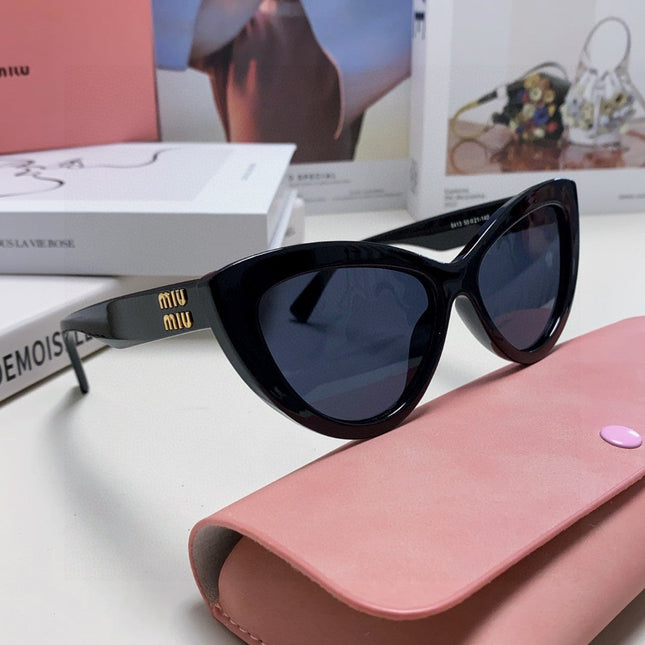 GLIMPSE CAT EYE SUNGLASSES 555886 IN BLACK ACETATE