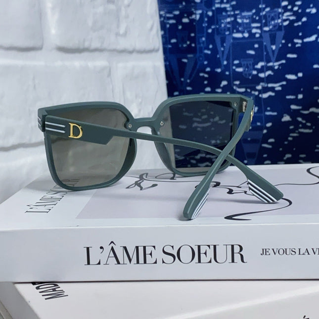 MONTAIGNE SUNGLASS 560860 IN TAN GREEN ACETATE