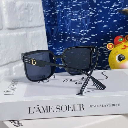 MONTAIGNE SUNGLASS 560862 IN BLACK ACETATE