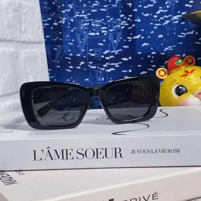 GLIMPSE SUNGLASSES 558348 IN BLACK ACETATE GOLD EMBOSSED LOGO