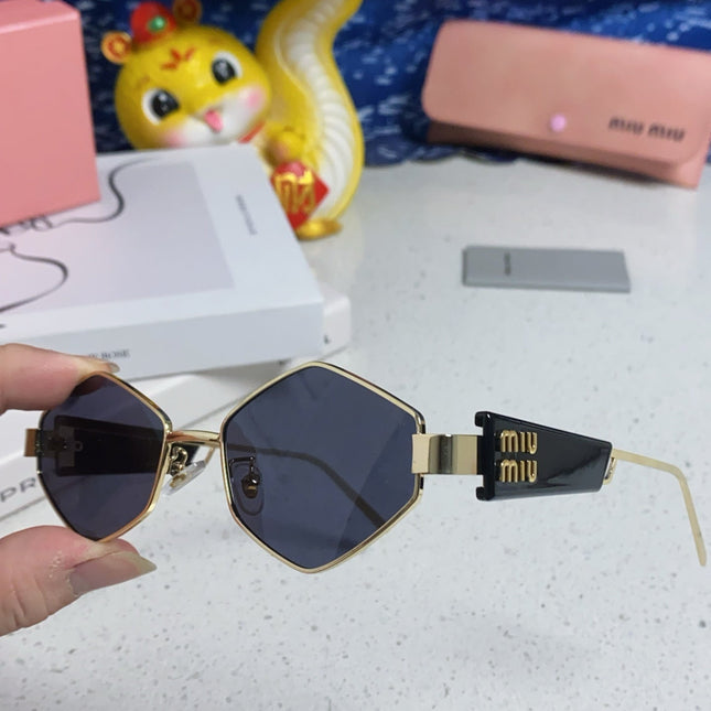 LOGO SUNGLASSES 560866 IN GOLD METAL BLACK LENS