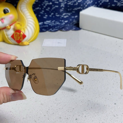 MONTAIGNE SUNGLASS 563193 IN GOLD METAL BROWN LENSES