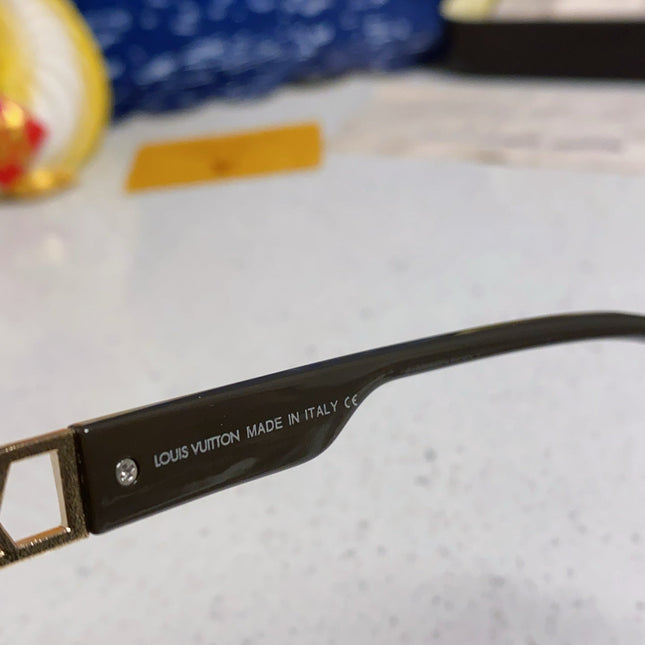 CAT EYE SUNGLASSES 567468 IN BROWN CLEAR ACETATE