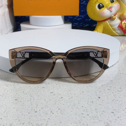 CAT EYE SUNGLASSES 567468 IN BROWN CLEAR ACETATE