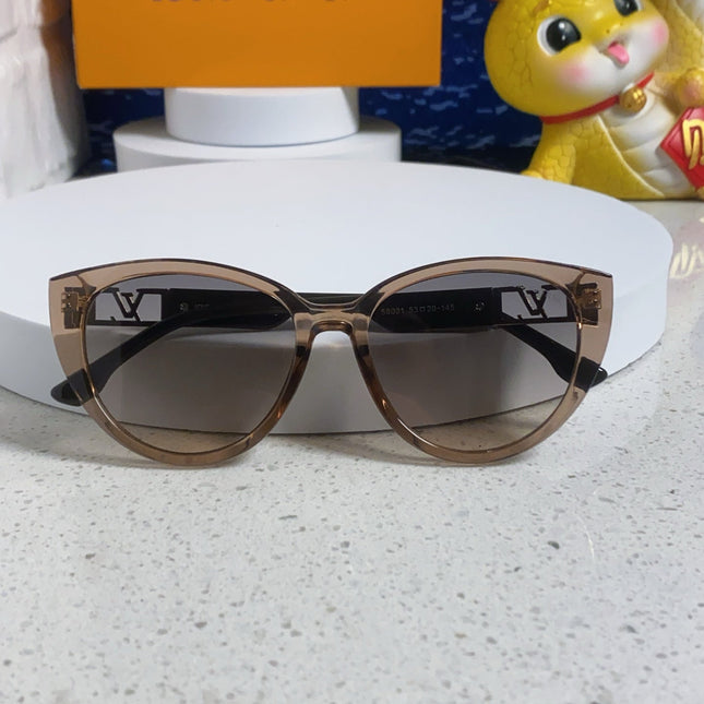 CAT EYE SUNGLASSES 567468 IN BROWN CLEAR ACETATE