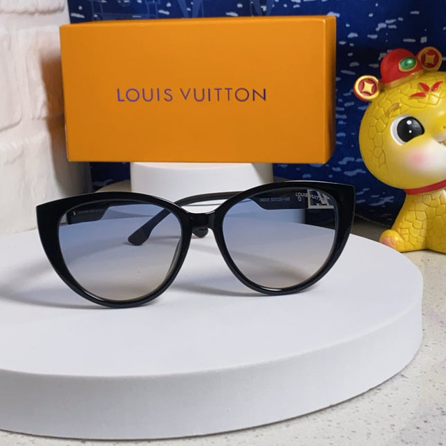 CAT EYE SUNGLASSES 567470 IN BLACK ACETATE GREY SMOKE LENS