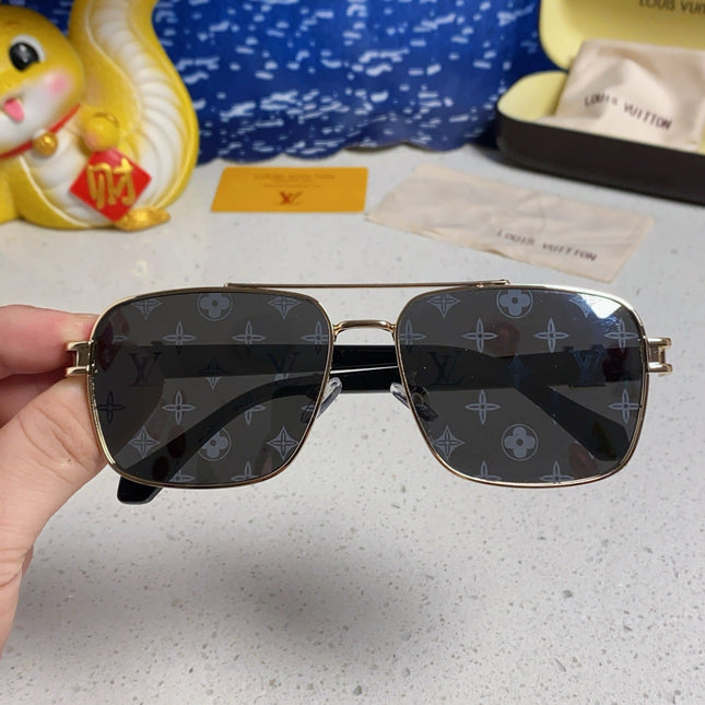 SIGNATURE SQUARE SUNGLASSES 567473 IN GOLD METAL MONOGRAM ON LENSES