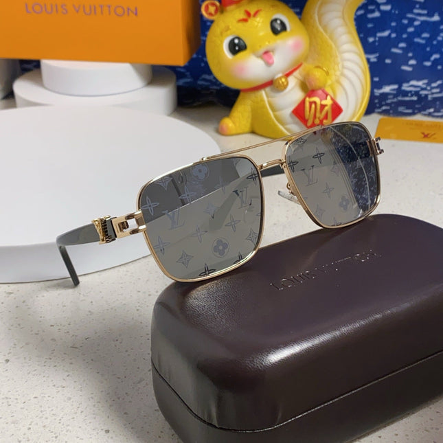 SIGNATURE SQUARE SUNGLASSES 567473 IN GOLD METAL MONOGRAM ON LENSES