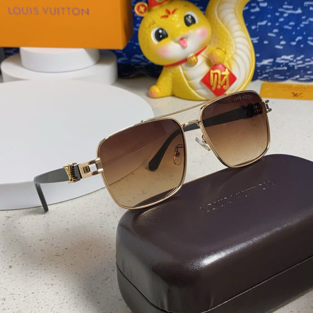 SIGNATURE SQUARE SUNGLASSES 567475 IN GOLD METAL BROWN SMOKE LENSES
