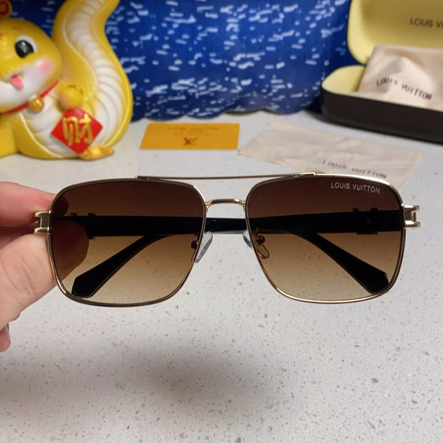 SIGNATURE SQUARE SUNGLASSES 567475 IN GOLD METAL BROWN SMOKE LENSES