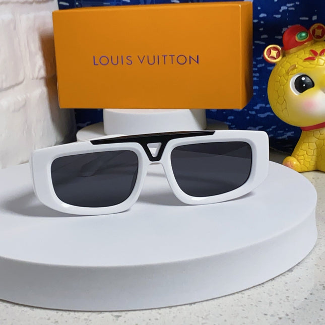 CLASH PILOT SUNGLASSES 567478 IN WHITE ACTETE BLACK METAL