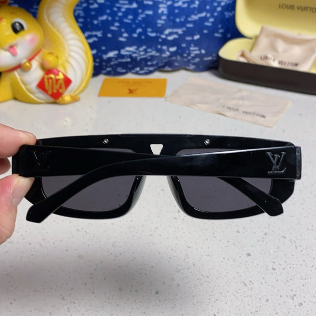 CLASH PILOT SUNGLASSES 567481 IN BLACK ACTETE