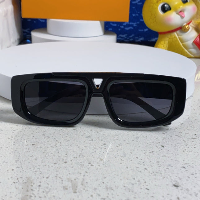 CLASH PILOT SUNGLASSES 567481 IN BLACK ACTETE