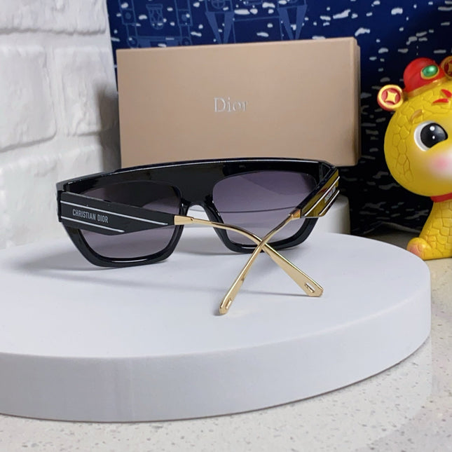 MONTAIGNE SUNGLASS CLUB M7U IN BLACK ACETATE