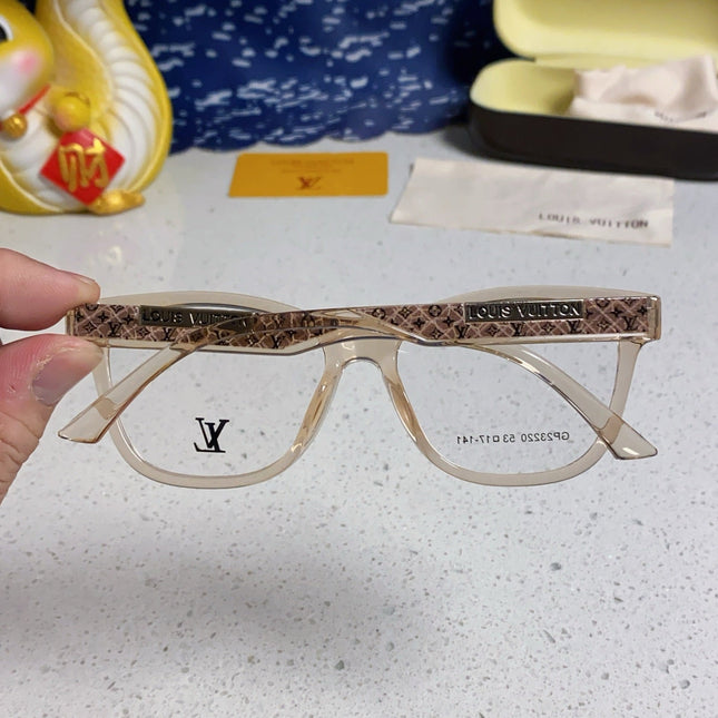 CAT EYE SUNGLASSES 570277 IN LIGHT BROWN CLEAR ACETATE EMBOSSED LOGO