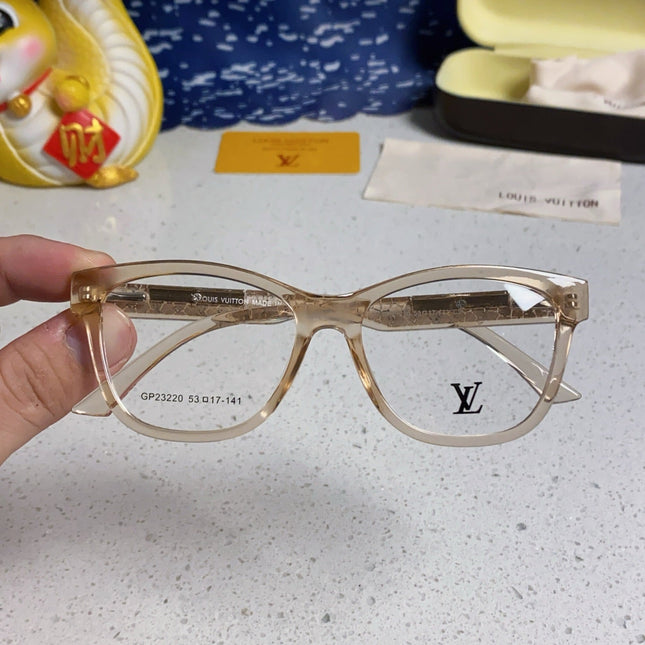 CAT EYE SUNGLASSES 570277 IN LIGHT BROWN CLEAR ACETATE EMBOSSED LOGO