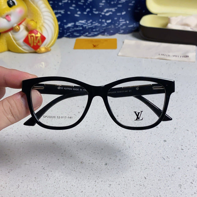 CAT EYE SUNGLASSES 570280 IN BLACK ACETATE EMBOSSED LOGO