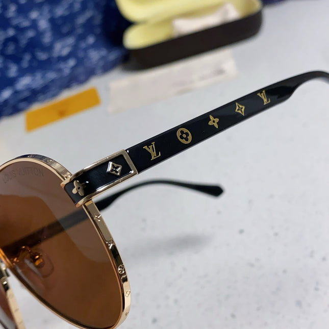 PILOT SUNGLASSES 571634 IN GOLD METAL BROWN LENSES MONOGRAM LOGO