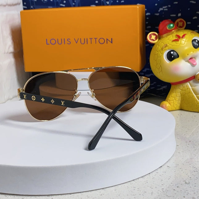 PILOT SUNGLASSES 571634 IN GOLD METAL BROWN LENSES MONOGRAM LOGO