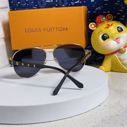 PILOT SUNGLASSES 571635 IN GOLD METAL BLACK LENSES MONOGRAM LOGO