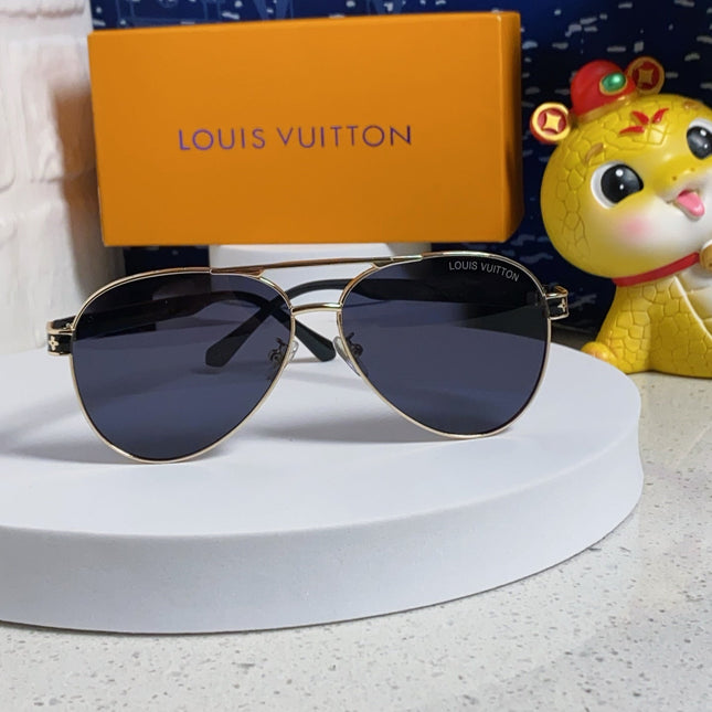PILOT SUNGLASSES 571635 IN GOLD METAL BLACK LENSES MONOGRAM LOGO