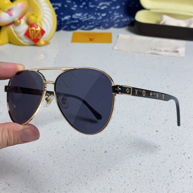 PILOT SUNGLASSES 571635 IN GOLD METAL BLACK LENSES MONOGRAM LOGO