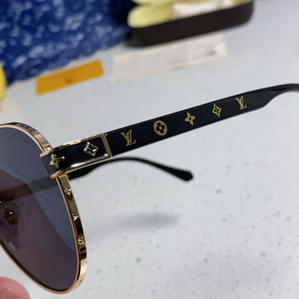 PILOT SUNGLASSES 571635 IN GOLD METAL BLACK LENSES MONOGRAM LOGO
